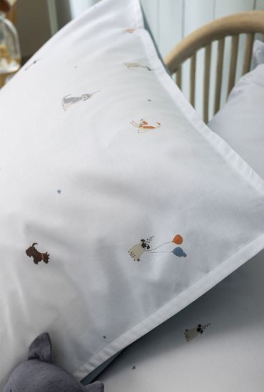 Taie d'oreiller enfant en percale de coton La parade en fête