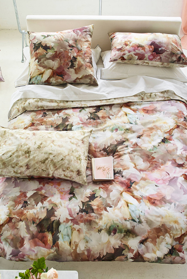 FLEURS-DE-JOUR-Designers-Guild-ambiance-reversible.png