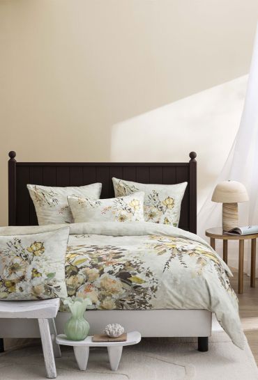 designers-guild-parure-margaretta-satin-ambiance.jpg