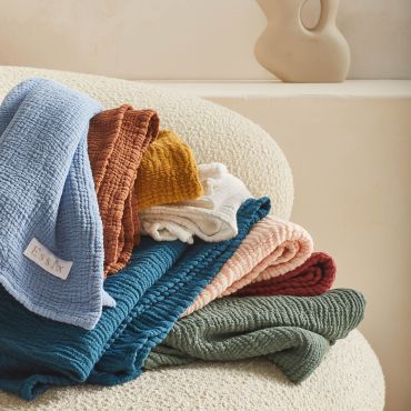 Plaid en gaze de coton lavée CARESSE
