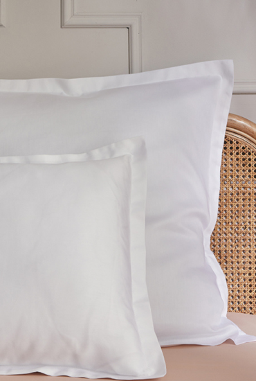Taie d'oreiller en satin de coton TRIUMPH LINE